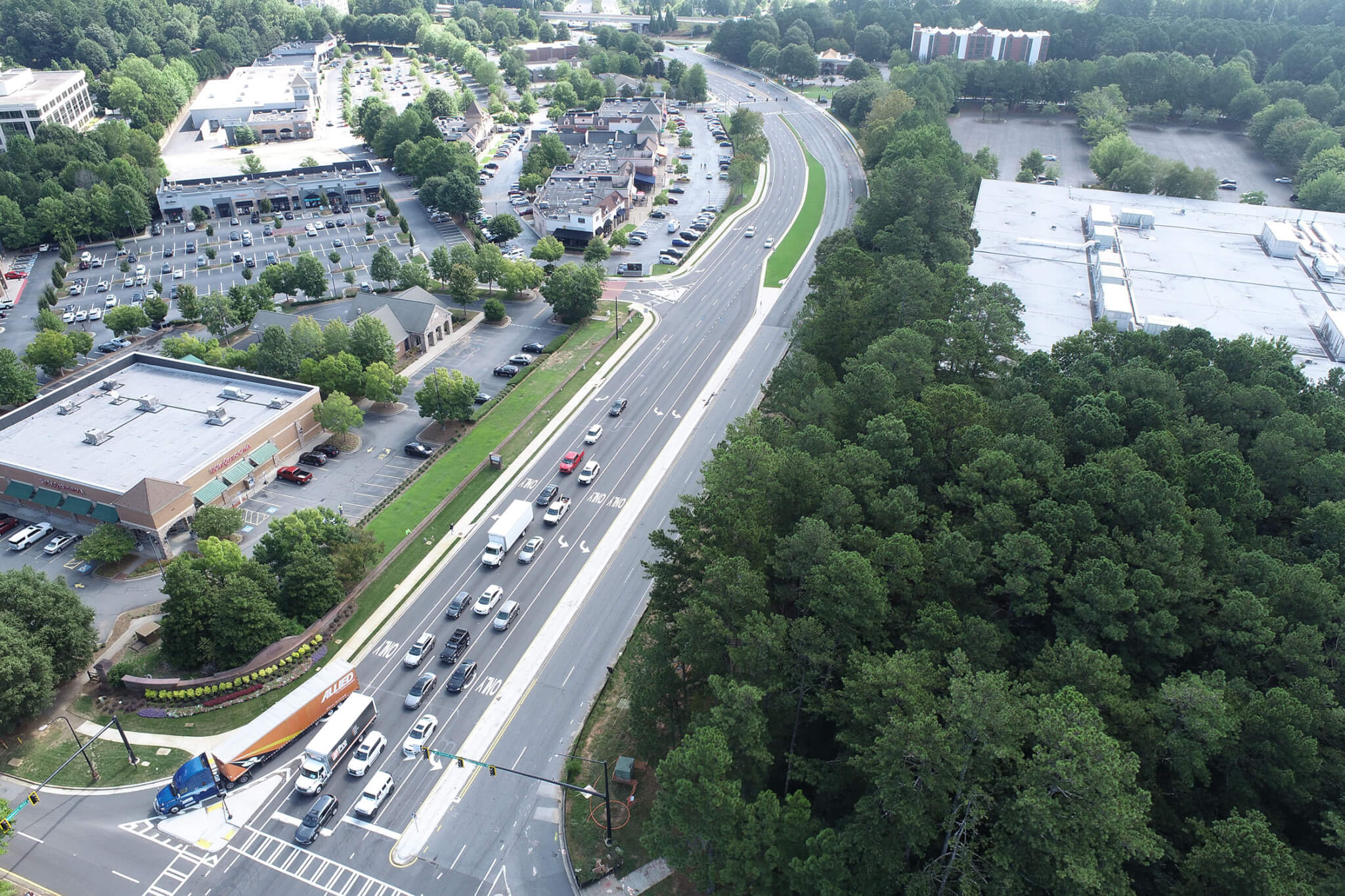 Aerial view of Windward Parkway Phase 2 triple left turn lanes